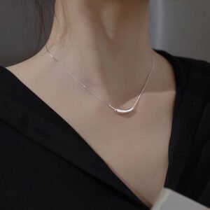 Elegante Minimalistische Halskette aus 925 Sterling Silber – Zeitlose Linienform